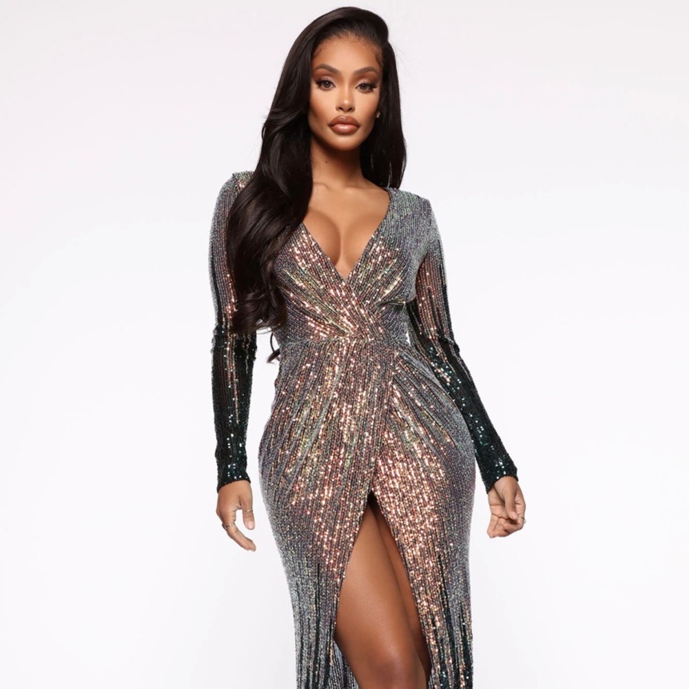 Fashionnova Sequin maxi gown, Size L